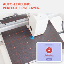 Cargar imagen en el visor de la galería, Auto-leveling. Perfect first layer. Toybox Luna laying a first layer over a mesh of probe points, with the Calibrating screen